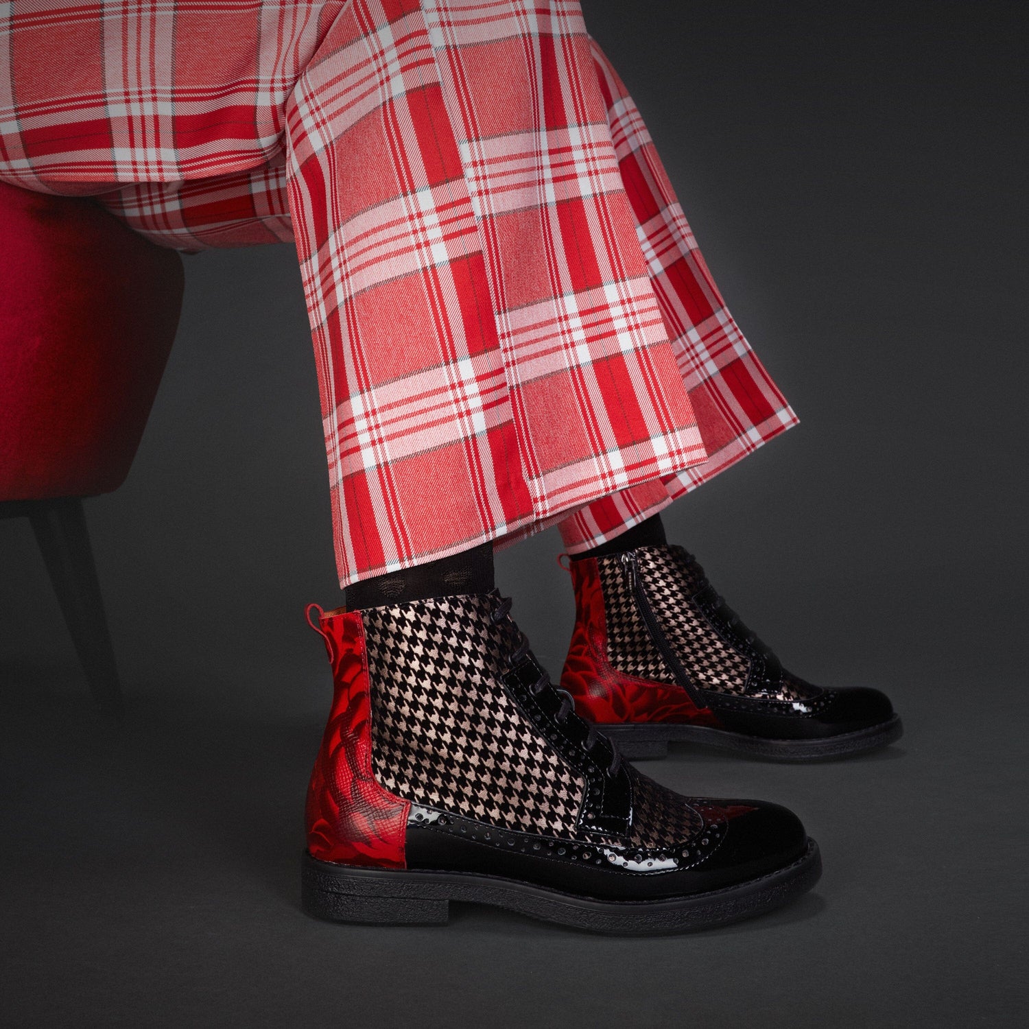 Hatter - Red Rose & Houndstooth Womens Ankle Boots Embassy London 