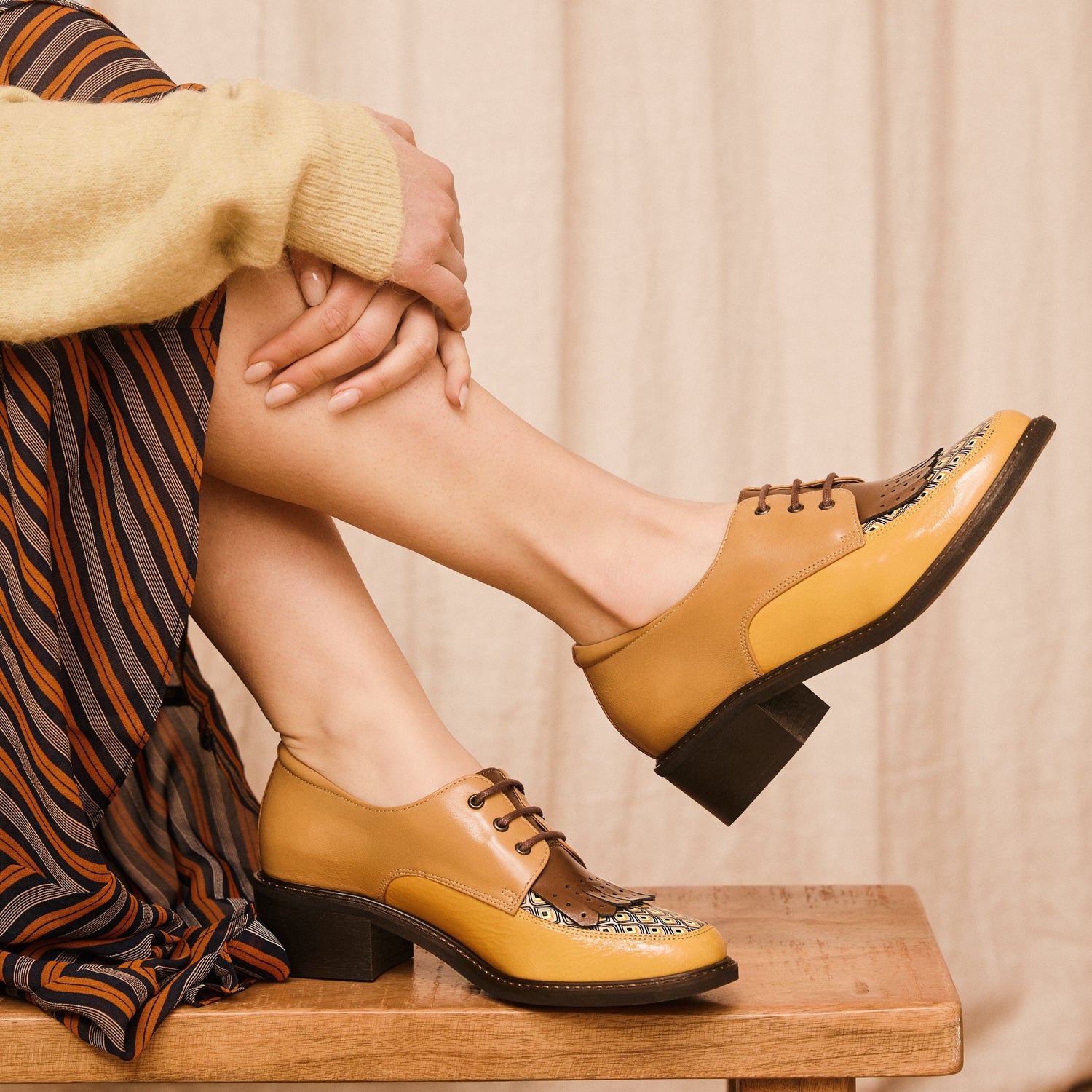 Women's Heeled Oxford Shoes Yellow Brown Embassy London Retro Tone – Embassy London USA Women's Heeled Oxford Shoes Yellow Brown Embassy London Retro Tone – Embassy London USA