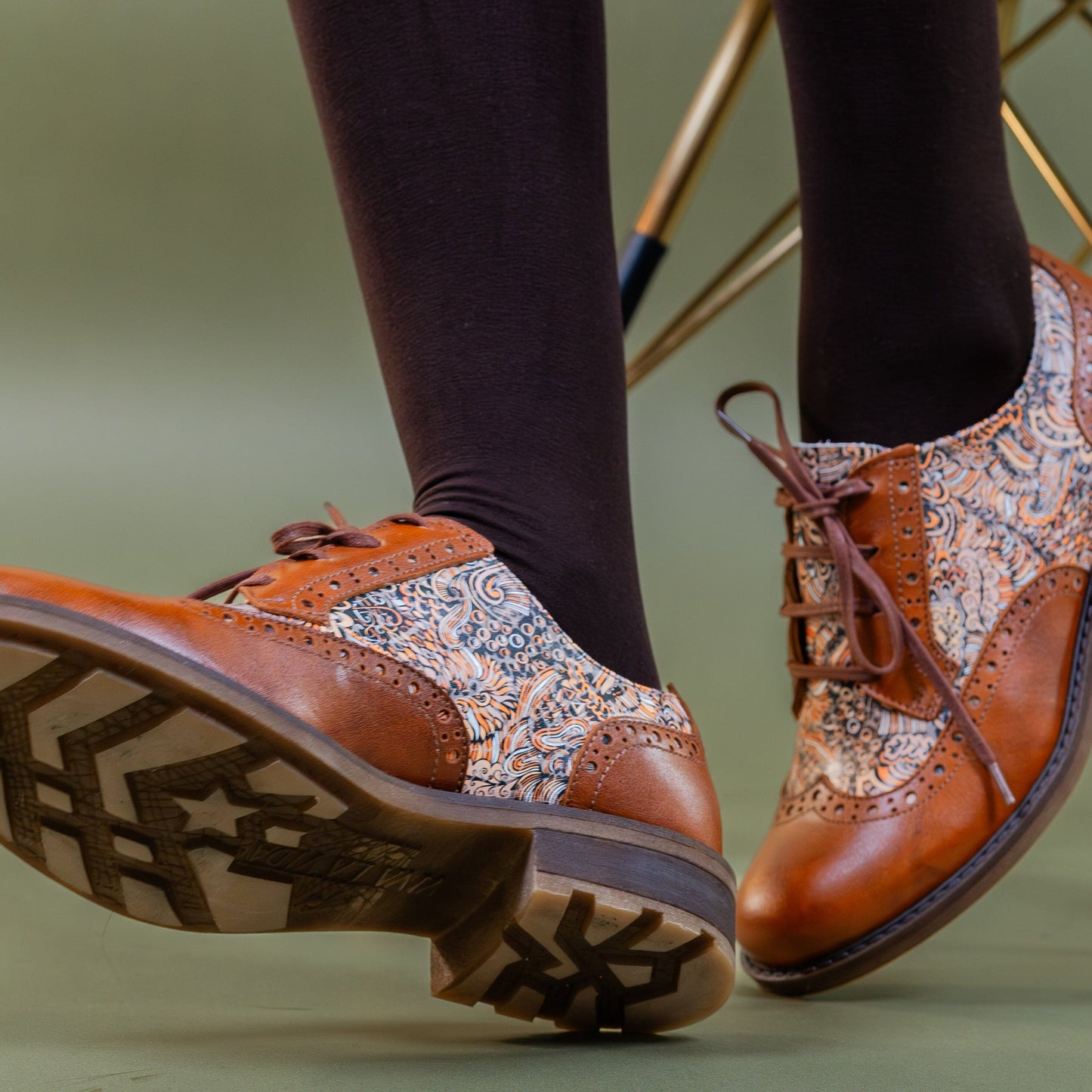 Camden - Brown Signature Womens Shoes Embassy London 