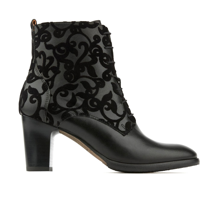 Women's Lug Sole Shoes & Platform Ankle Boots | Embassy London USA