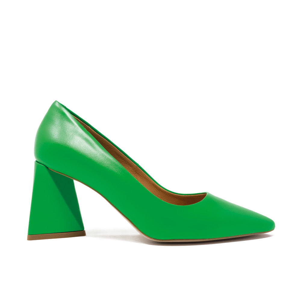 Carrie - Bright Green Heels Embassy London 
