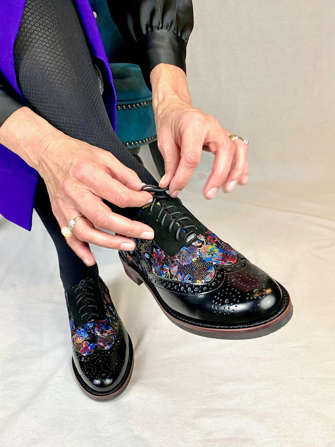 Vivienne Black Flower | Women's Oxford Shoes | Embassy London USA